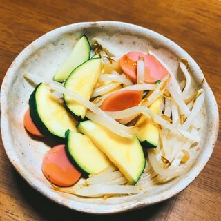 もやしとズッキーニの醤油炒め